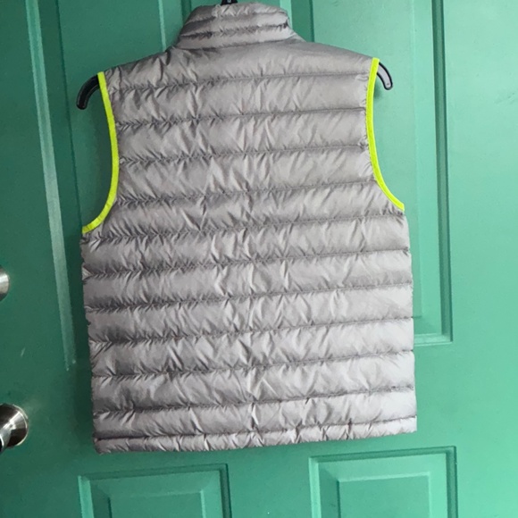 Patagonia Kids Gray and Neon Yellow Vest - Picture 8 of 10